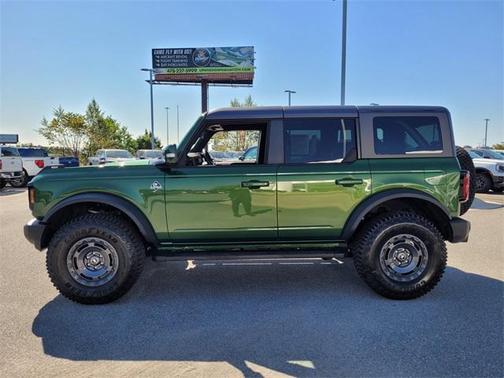 2024 Ford Bronco Outer Banks