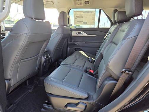 Agate Black Metallic 2026 Ford Explorer Active