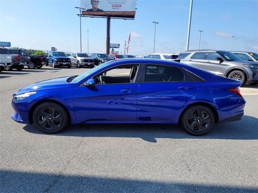 2023 Hyundai ELANTRA HEV Blue