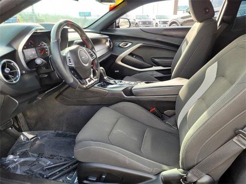 2022 Chevrolet Camaro RWD Coupe LT1