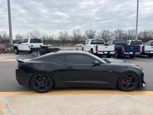 2022 Chevrolet Camaro RWD Coupe LT1