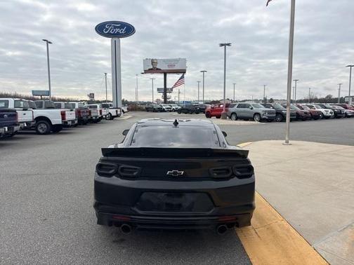 2022 Chevrolet Camaro RWD Coupe LT1