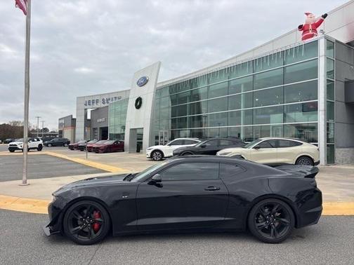 2022 Chevrolet Camaro RWD Coupe LT1