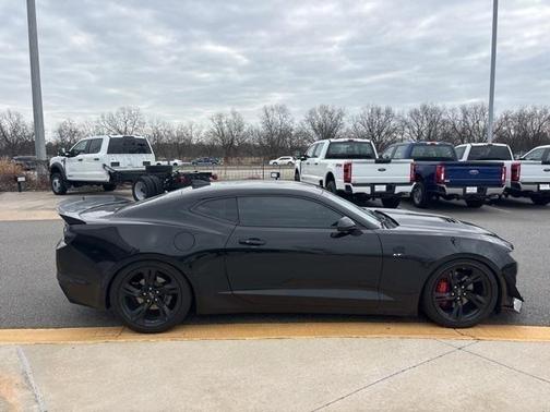 2022 Chevrolet Camaro RWD Coupe LT1