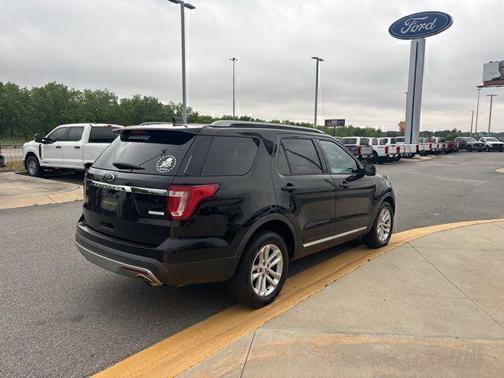 Shadow Black 2017 Ford Explorer XLT