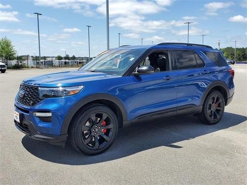 Photo 3 of 27 of 2020 Ford Explorer ST