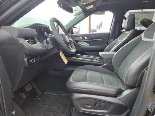 Agate Black Metallic 2026 Ford Explorer Tremor