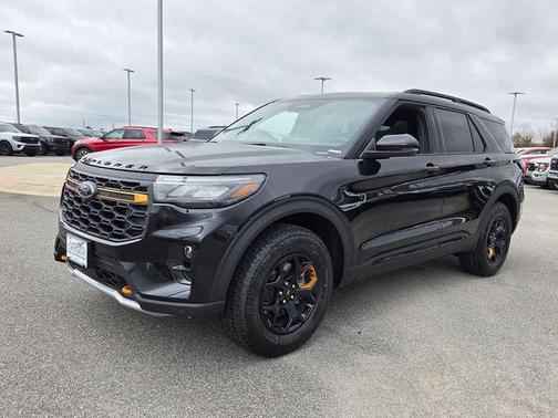 Agate Black Metallic 2026 Ford Explorer Tremor