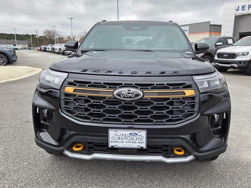 Agate Black Metallic 2026 Ford Explorer Tremor