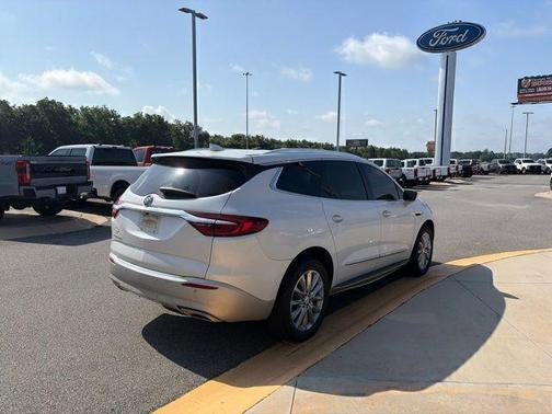White Frost Tricoat 2021 Buick Enclave FWD Essence
