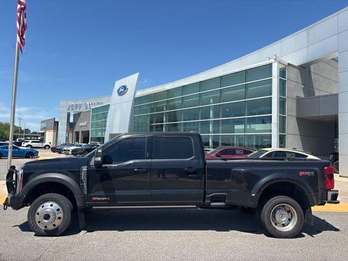 Black Metallic 2023 Ford F-450 Lariat