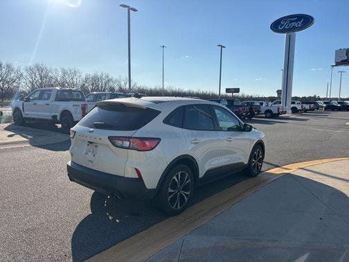 2021 Ford Escape SE