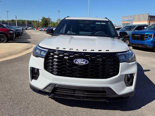 Avalanche 2027 Ford Explorer ST-Line