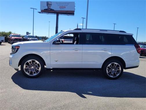 2025 Ford Expedition King Ranch