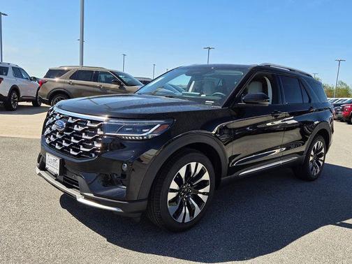 Agate Black Metallic 2026 Ford Explorer Platinum