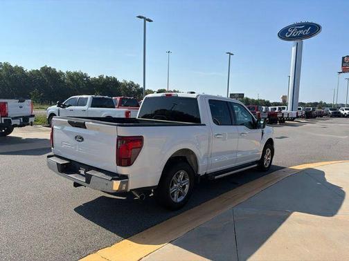 Oxford White 2025 Ford F-150 XLT