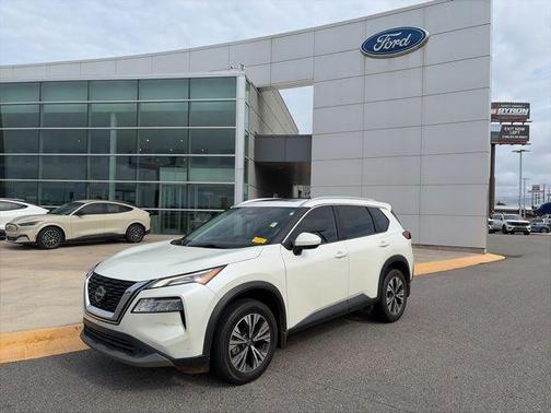 Pearl White Tricoat 2023 Nissan Rogue SV