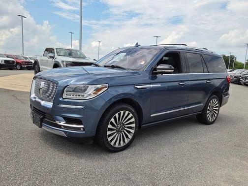 Blue 2019 Lincoln Navigator Reserve