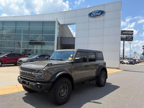 Marsh Gray 2025 Ford Bronco Badlands