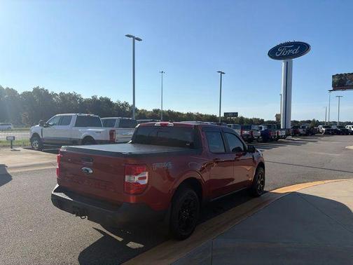 Hot Pepper Red Metallic Tinted Clearcoat 2024 Ford Maverick Lariat