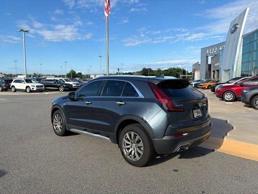 Shadow 2019 Cadillac XT4 Premium Luxury