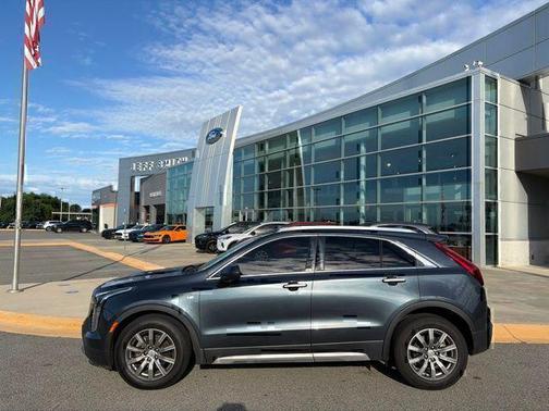 Shadow 2019 Cadillac XT4 Premium Luxury