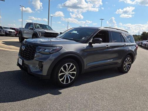 Carbonized Gray Metallic 2025 Ford Explorer ST-Line