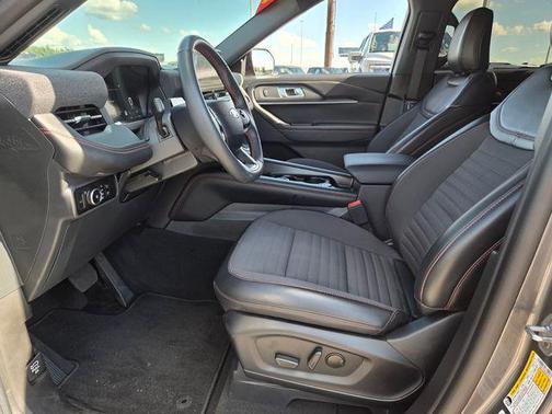 Carbonized Gray Metallic 2025 Ford Explorer ST-Line