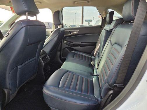 Oxford White 2022 Ford Edge SEL