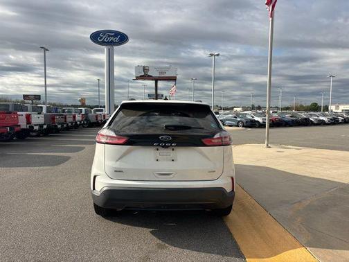 Oxford White 2022 Ford Edge SEL
