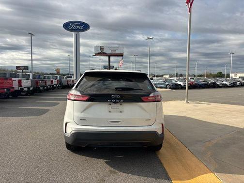 Oxford White 2022 Ford Edge SEL
