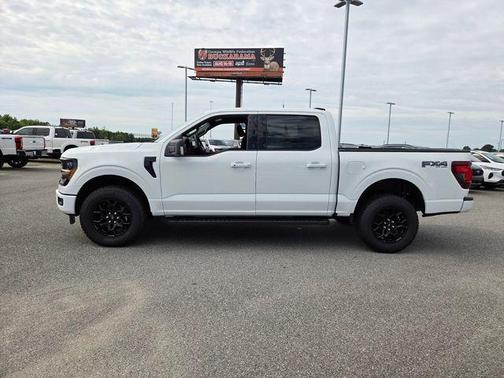 Oxford White 2026 Ford F-150 XLT