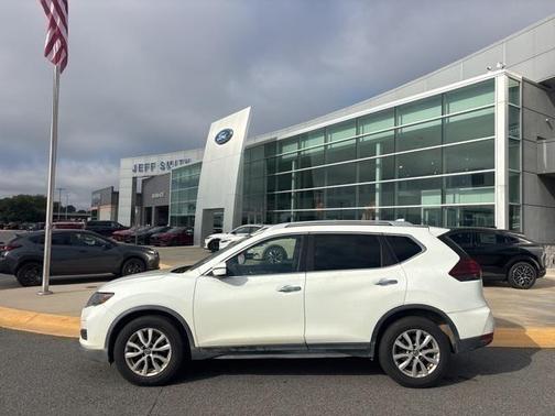 2020 Nissan Rogue SV