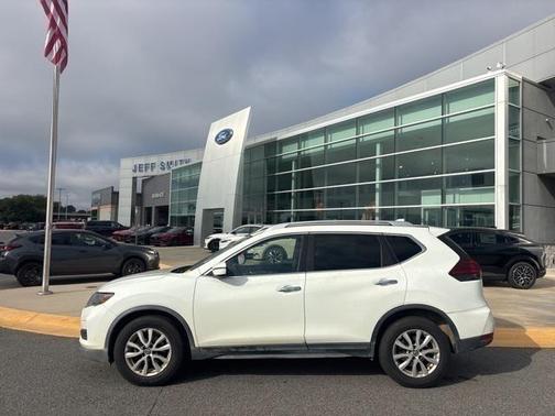 2020 Nissan Rogue SV