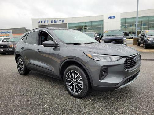 2025 Ford Escape PHEV SE