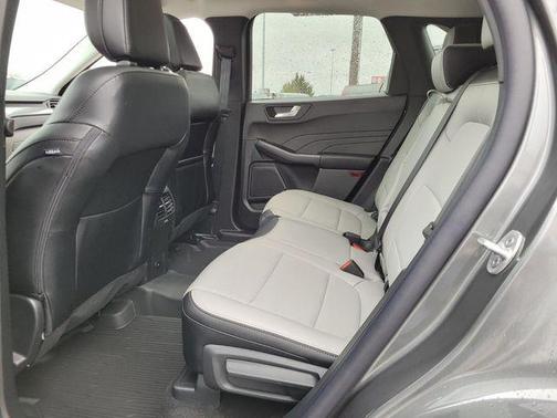 2025 Ford Escape PHEV SE