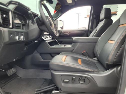 2025 GMC Sierra 2500 AT4