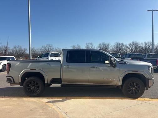 2025 GMC Sierra 2500 AT4