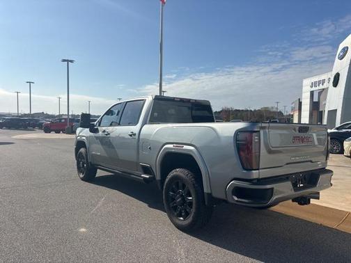 2025 GMC Sierra 2500 AT4