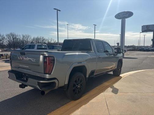 2025 GMC Sierra 2500 AT4