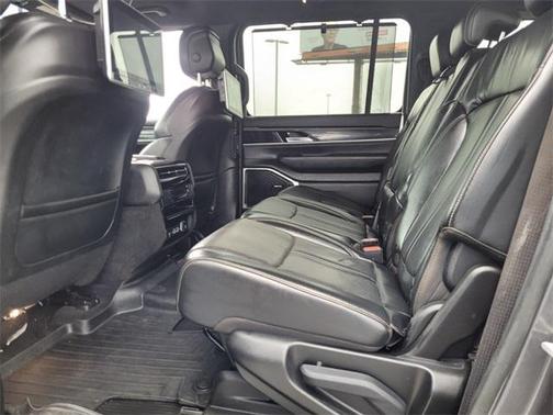 2022 Jeep Wagoneer Series I 4x2