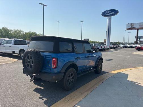 Velocity Blue Metallic 2021 Ford Bronco Big Bend