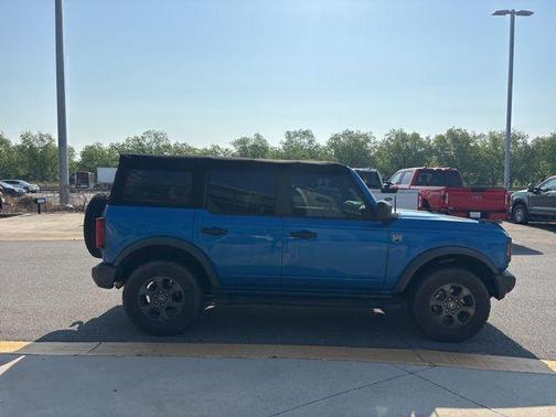 Velocity Blue Metallic 2021 Ford Bronco Big Bend