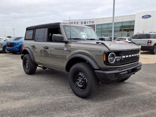 Gray 2026 Ford Bronco Big Bend