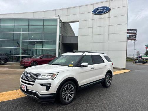 White Platinum Metallic Tri-Coat 2018 Ford Explorer Platinum