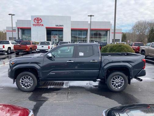 2025 Toyota Tacoma Hybrid Limited