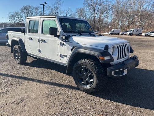 2023 Jeep Gladiator Sport