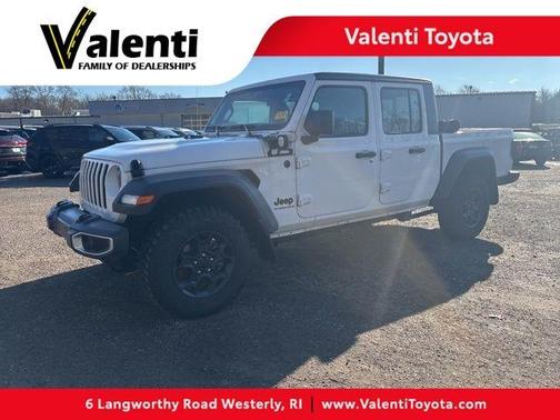 2023 Jeep Gladiator Sport