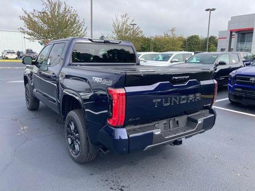 2025 Toyota Tundra Hybrid Platinum