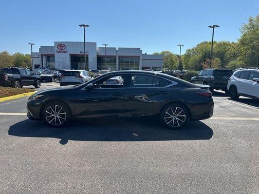 2024 Lexus ES 300h 300H